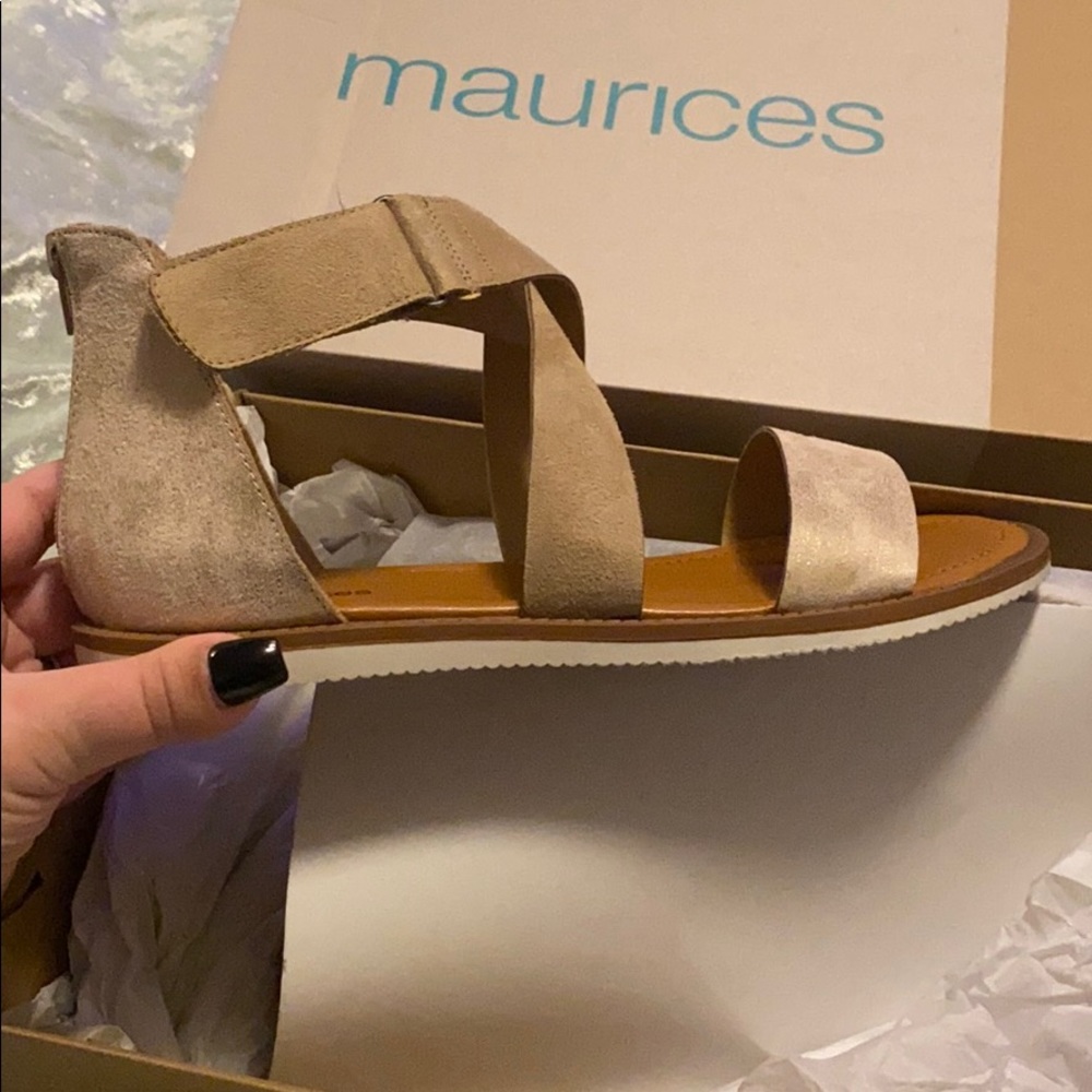 Super cute gold and nude sandals!